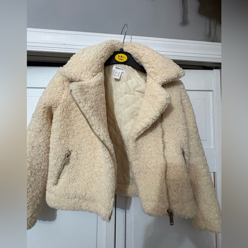 5/6 girls forever 21 Cream Sherpa moto style Jacket - Picture 6 of 9